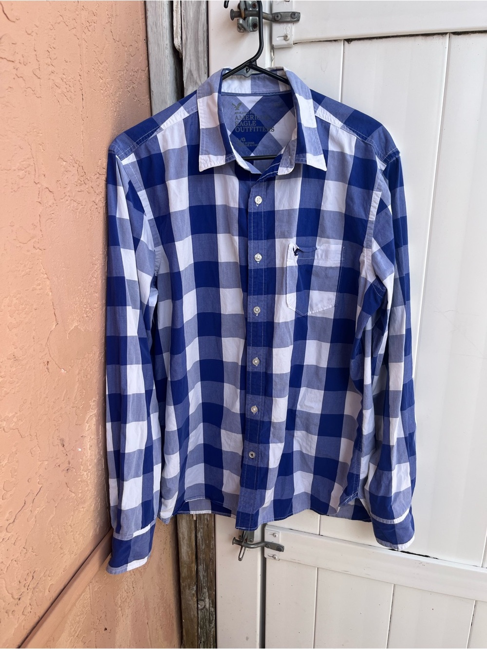 American Eagle Outfitters Crisp Blue/White Plaid Button-Down Shirt